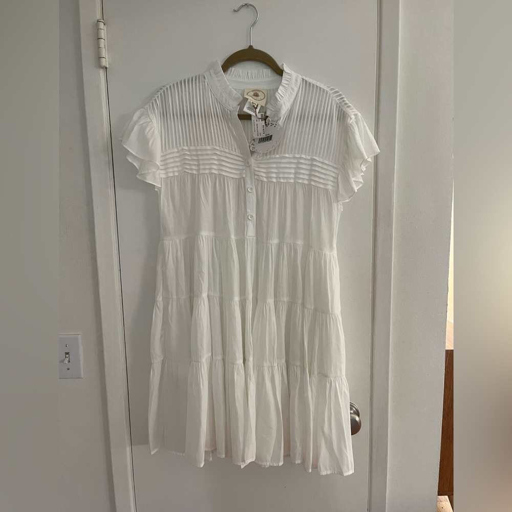 Lightweight White Pintuck Tiered Short-Sleeve Tunic